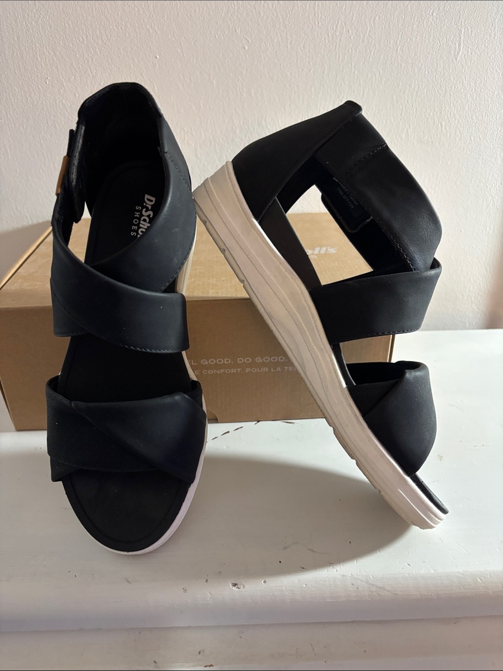 Dr Scholls wedge sandals black size 8.